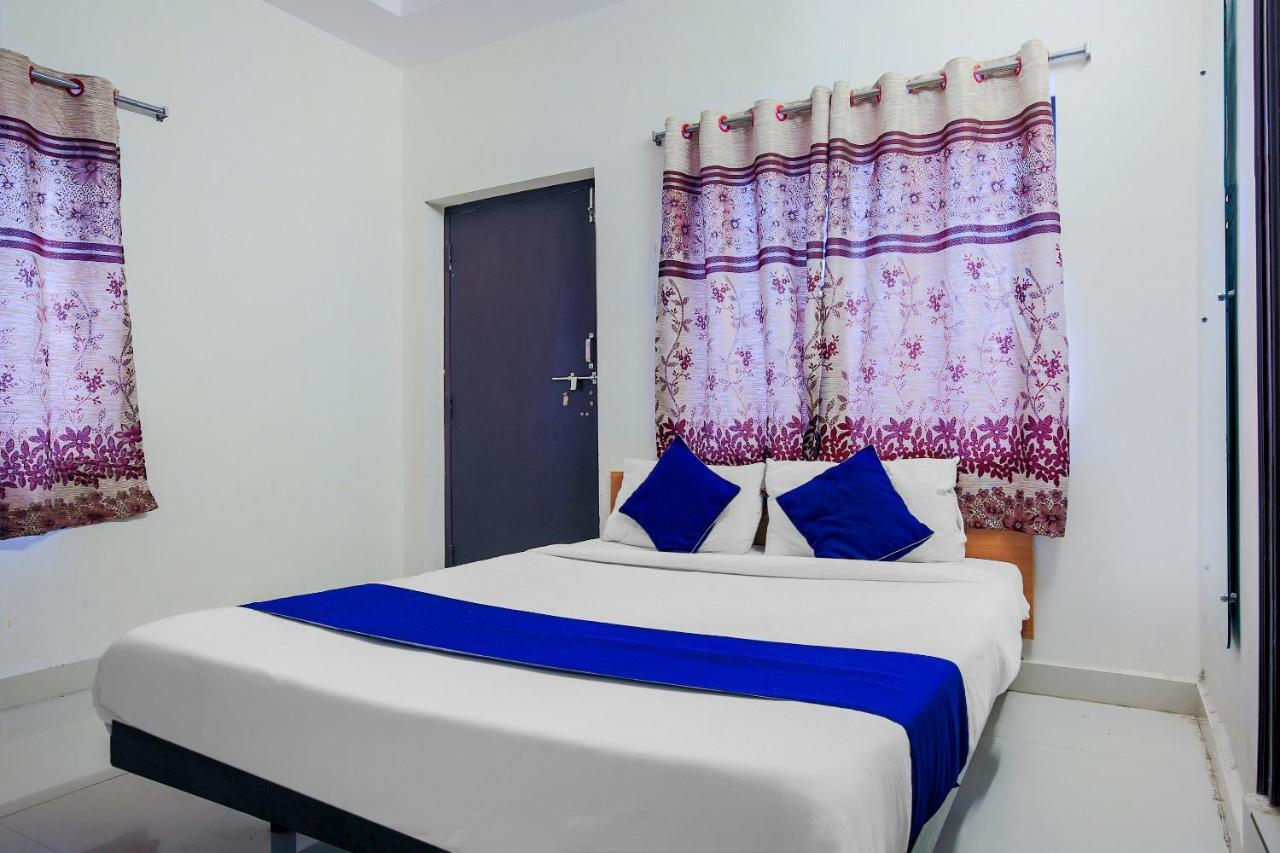 Oyo Silverkey 74581 Nallagandla Hotel Hyderabad Exterior photo