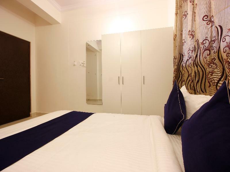 Oyo Silverkey 74581 Nallagandla Hotel Hyderabad Exterior photo